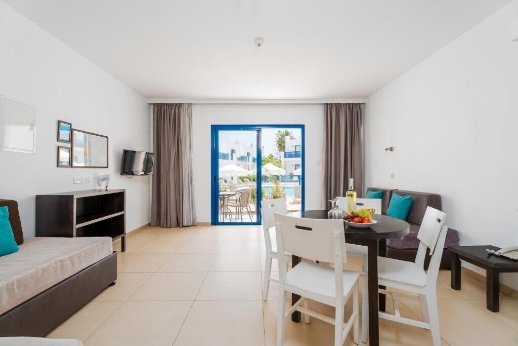 Картинка Kritamo Beach Hotel Apartments 4*