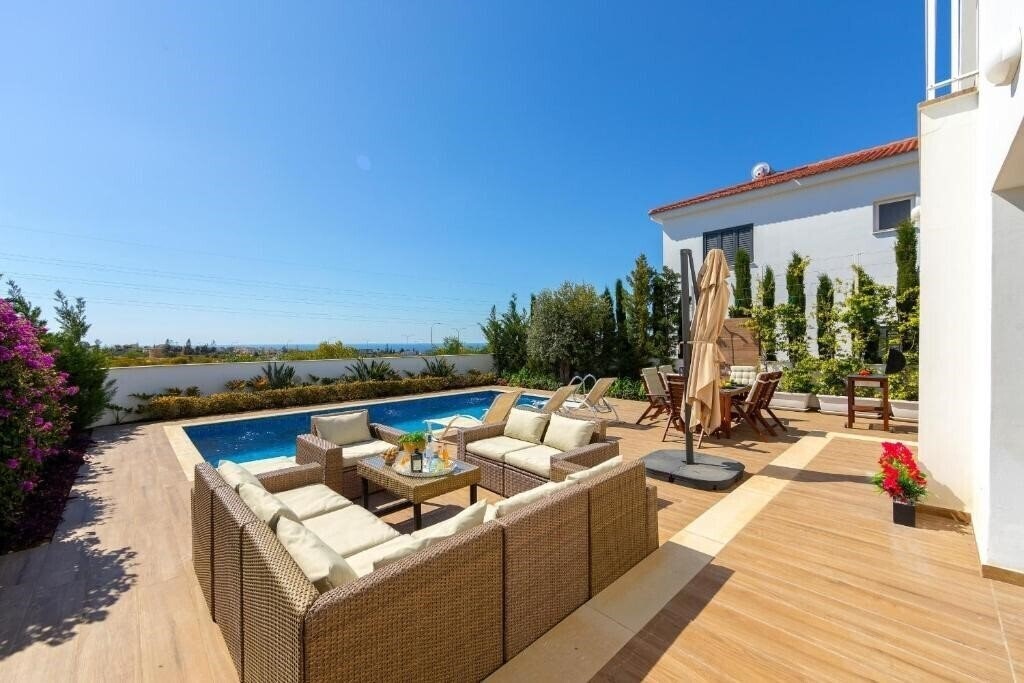 Готель Napa Bay View Villa 2 3*