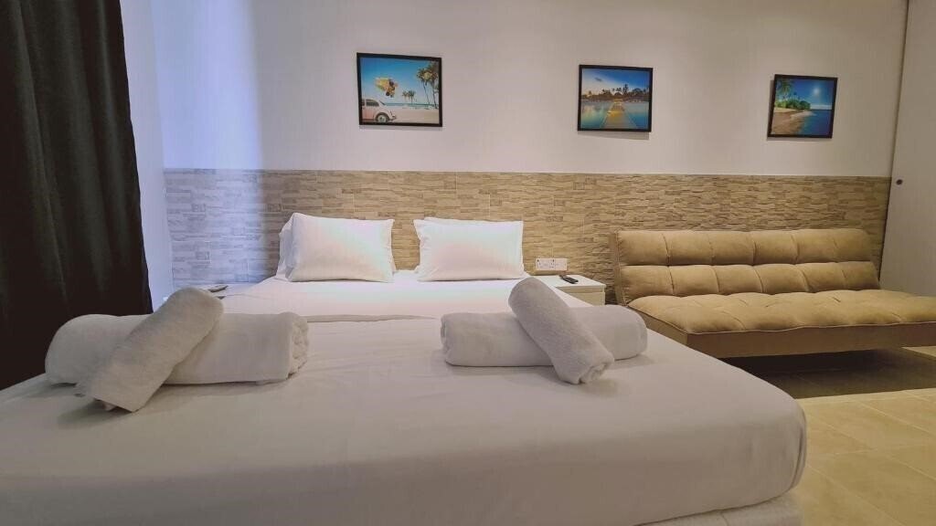 Фото Stay Lavish Studio 3*