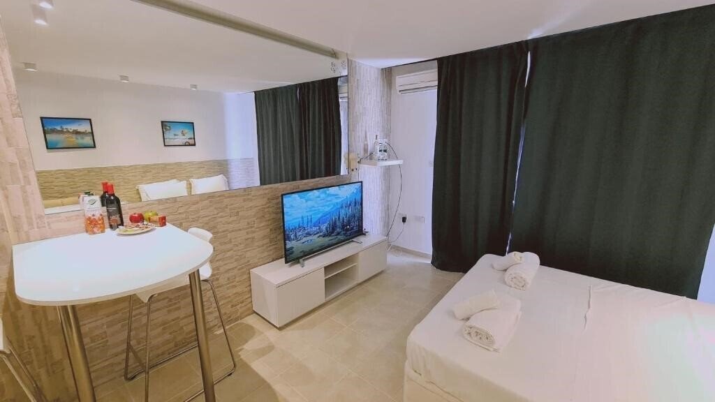 Картинка Stay Lavish Studio 3*