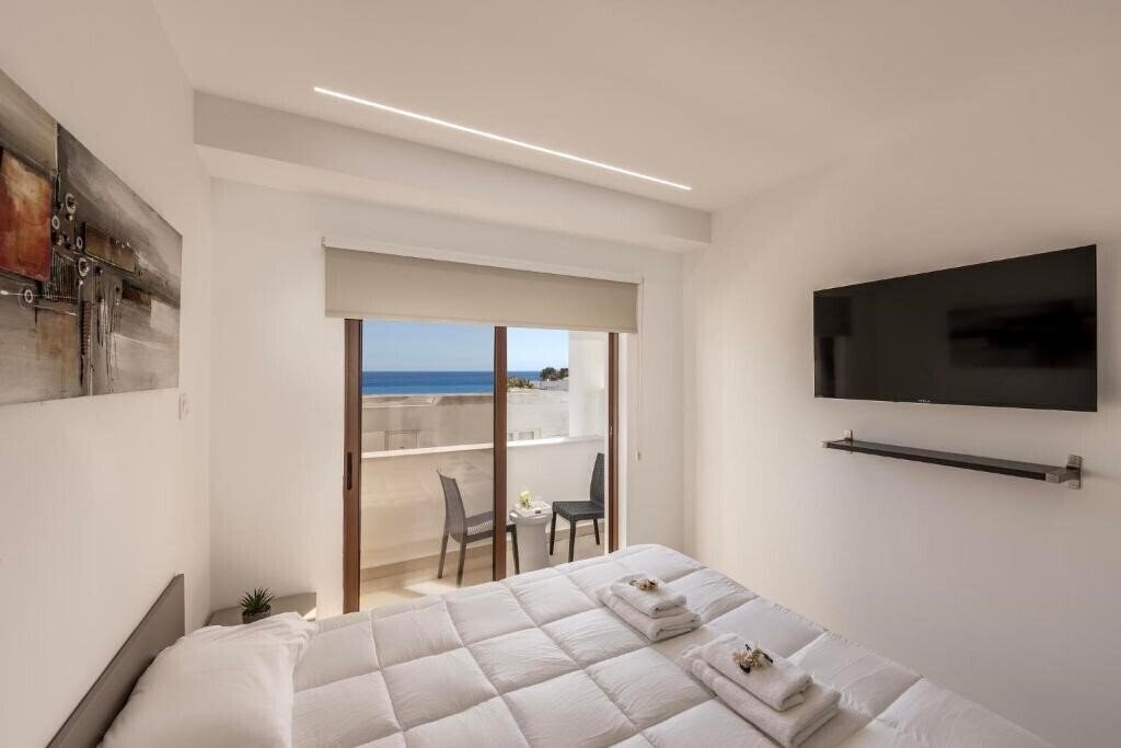 Фотография Sevis Suites 3*