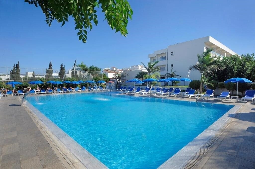 Отель Euronapa Hotel Apartments 3*