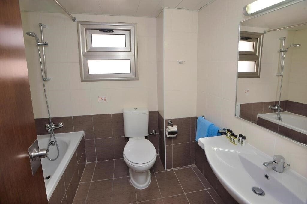 Фотография Euronapa Hotel Apartments 3*