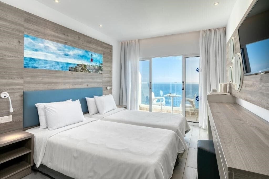 Фото Atlantica Club Sungarden Beach 4*