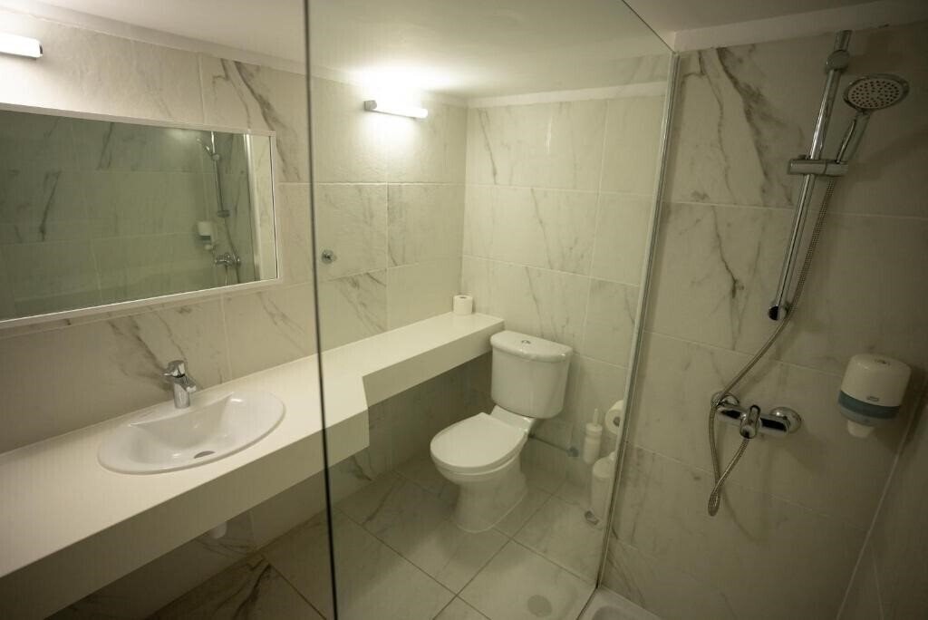 Фотография Liquid Hotel 3*