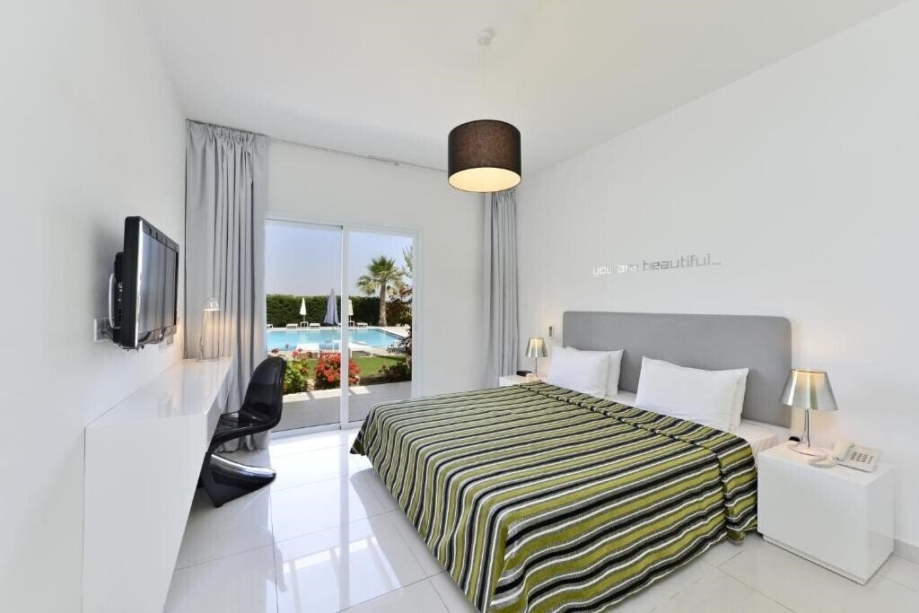 Фото Mon Repos Design Hotel 3*
