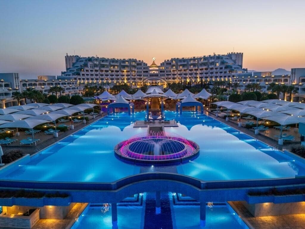 Отель Limak Cyprus Deluxe Hotel 5*