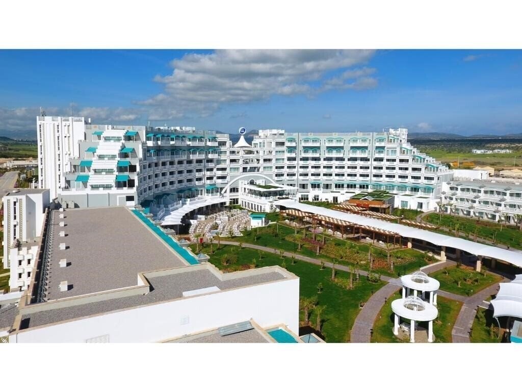 Фотография Limak Cyprus Deluxe Hotel 5*