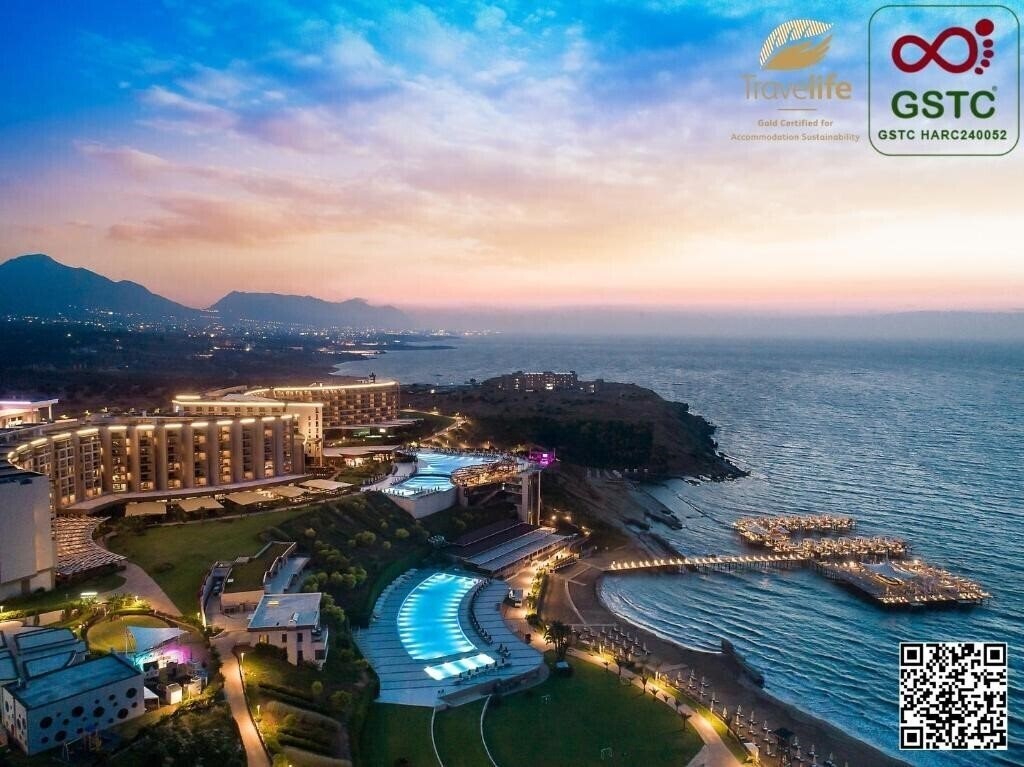 Готель Elexus Resort & SPA 4*