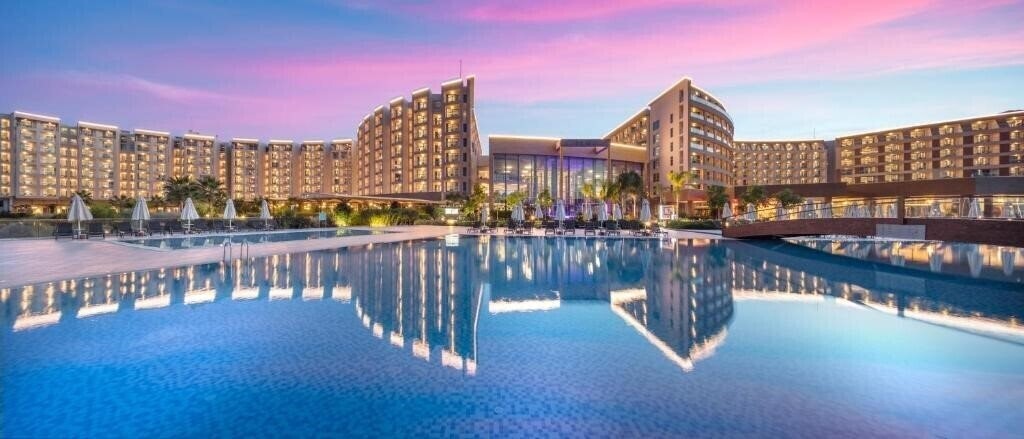 Готель Elexus Resort & SPA 4*