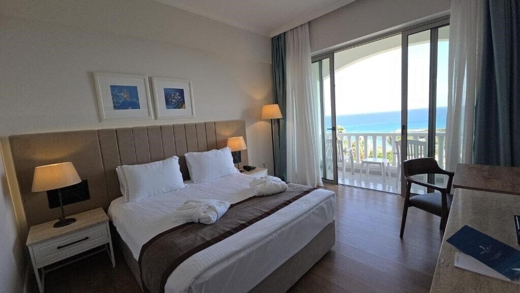Отель Deniz Kizi Royal 4*