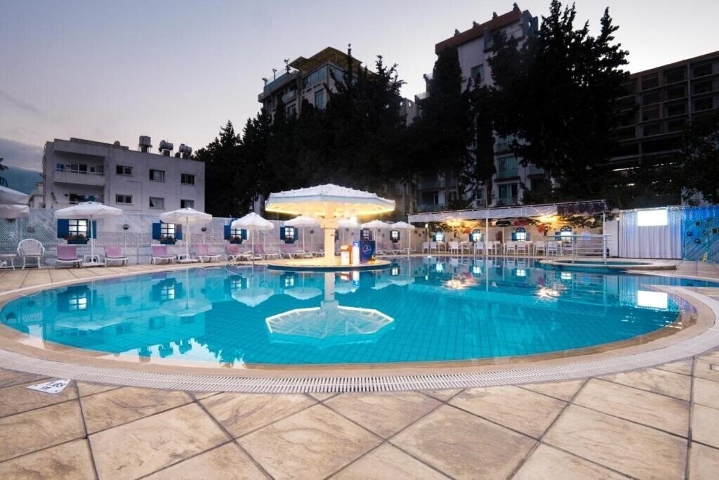 Фото Sammys Hotel 2*