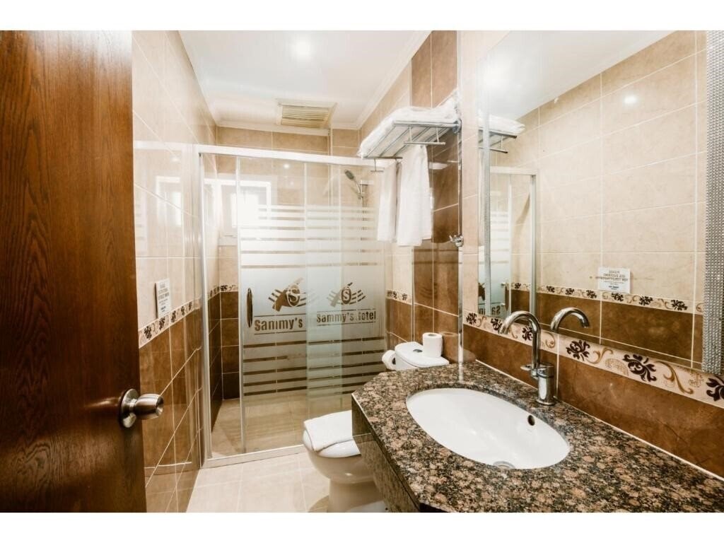 Фотографія Sammys Hotel 2*