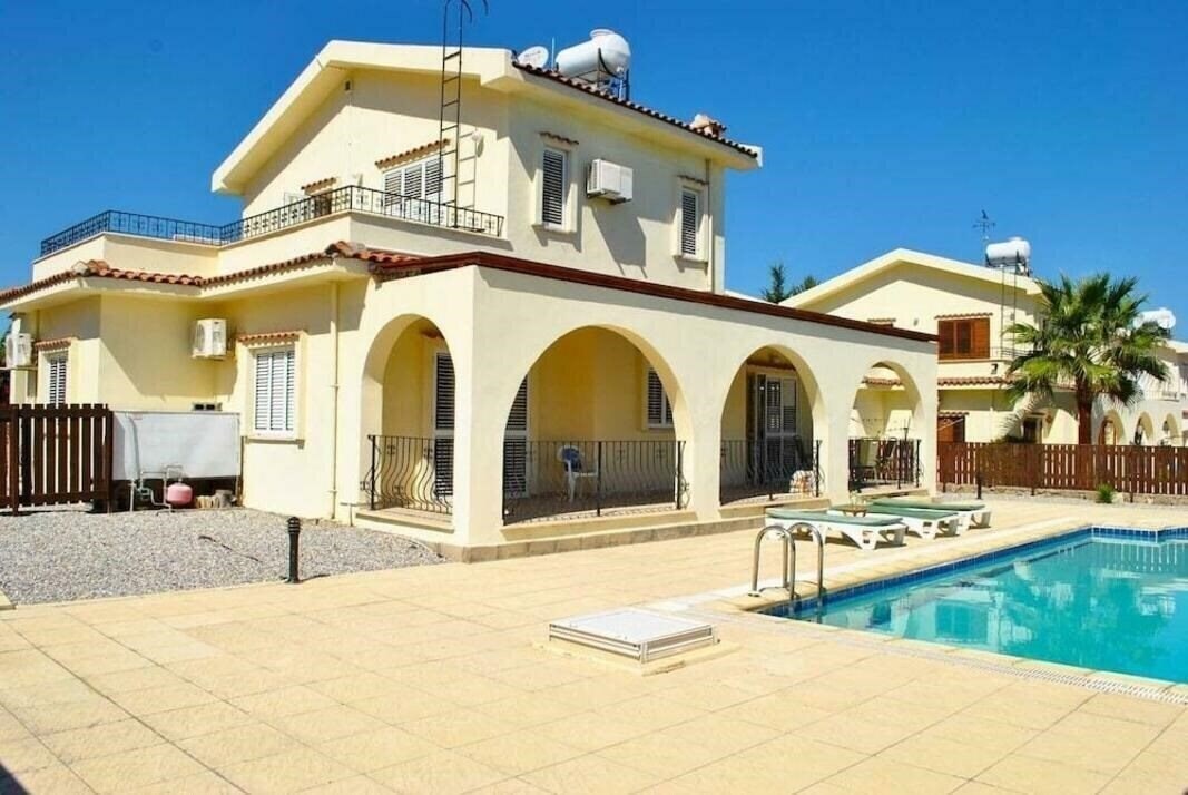 Готель Villa Thornburry By Amy Villas 3*