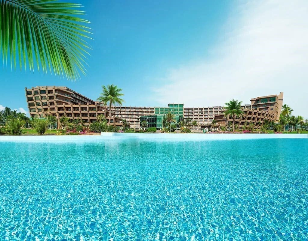 Фотография Noah'S Ark Deluxe Hotel & Casino (Bafra) 4*