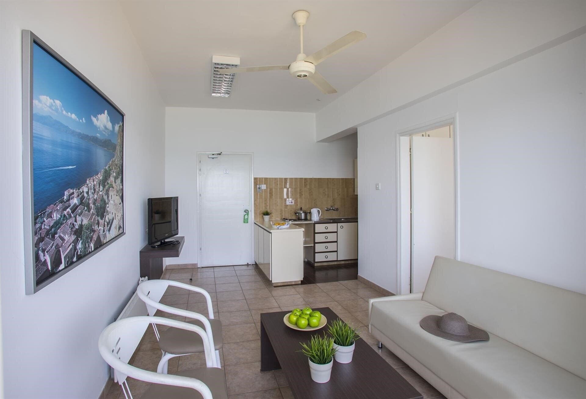 Изображение Constantiana Beach Hotel Apartments апартаменты