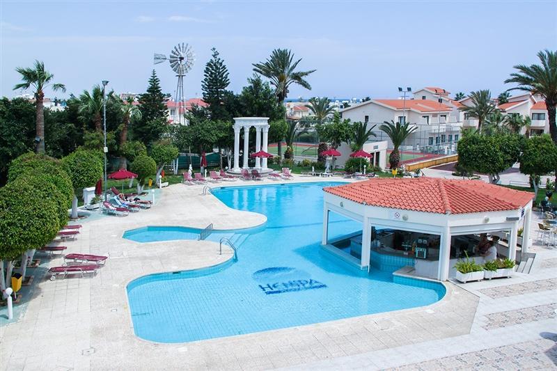 Готель Crown Henipa Hotel 3*