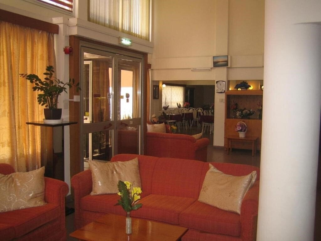 Картинка Onisillos Hotel Larnaca 2*