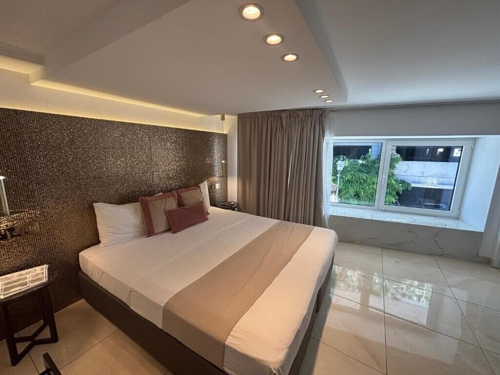 Готель Tuck Inn 3*