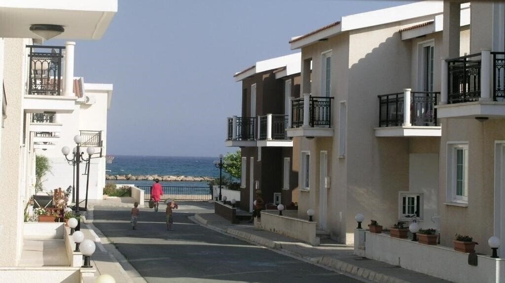 Отель Philippou Beach Villas & Apts 4*