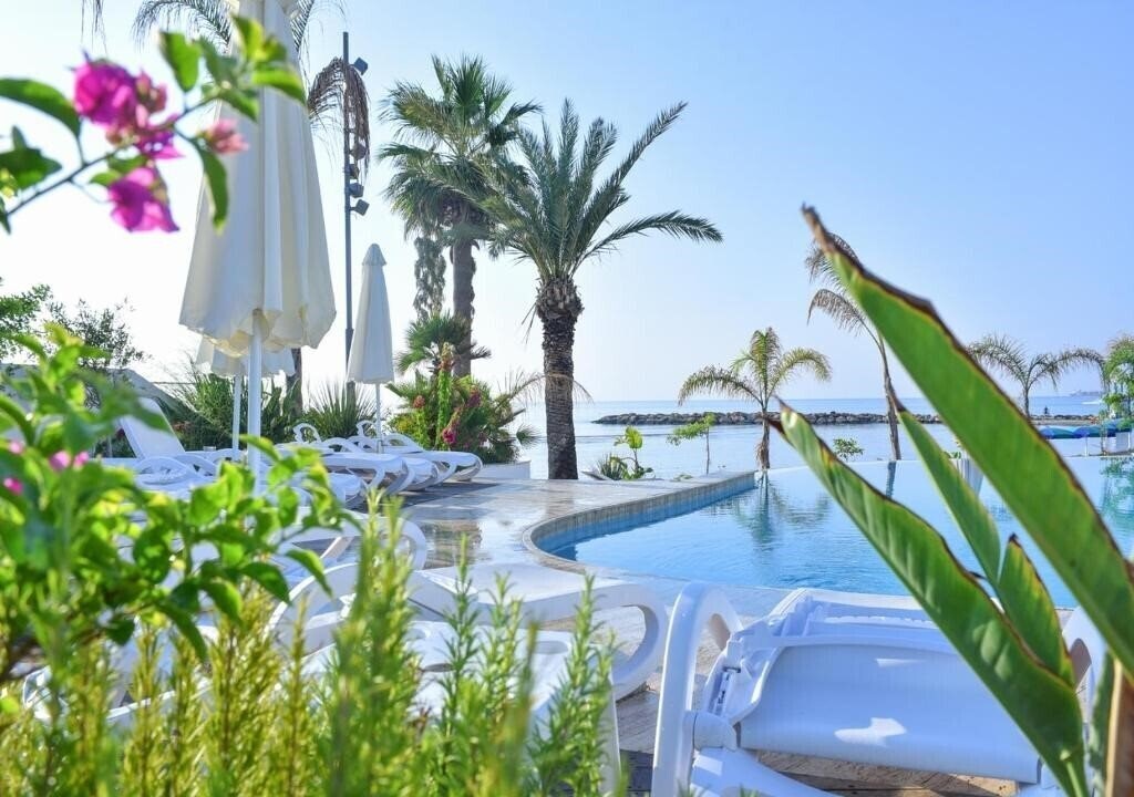 Изображение Lebay Beach Hotel 3*