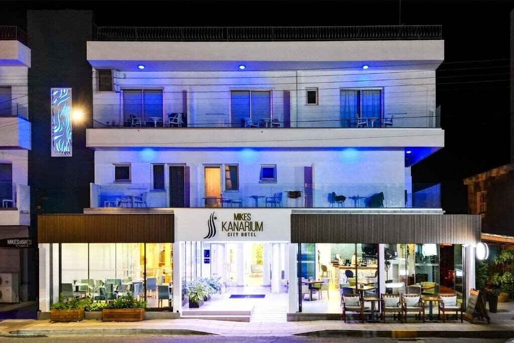 Отель Mikes Kanarium City Hotel 3*