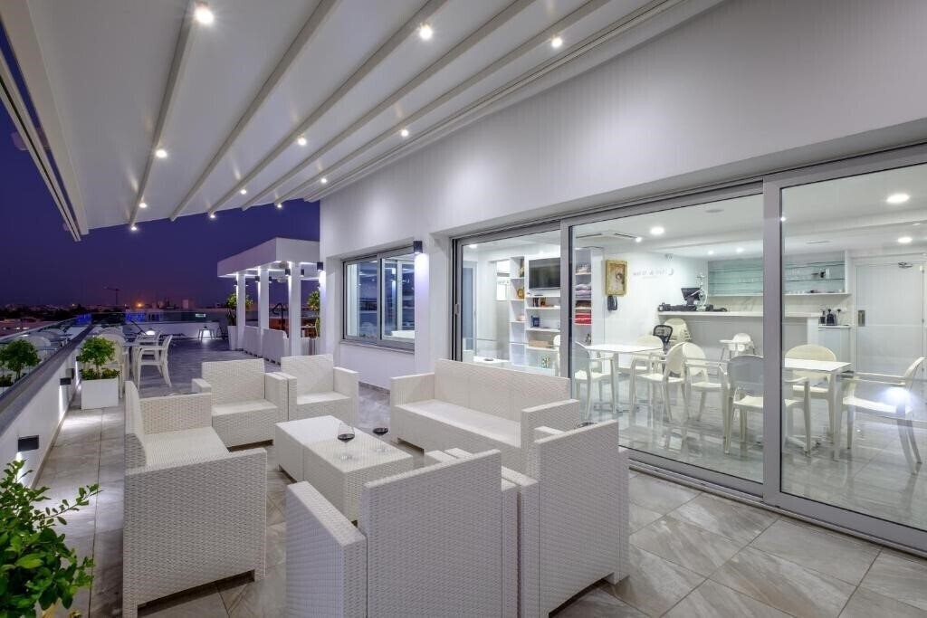 Картинка Art & Wine Studios & Apts 3*