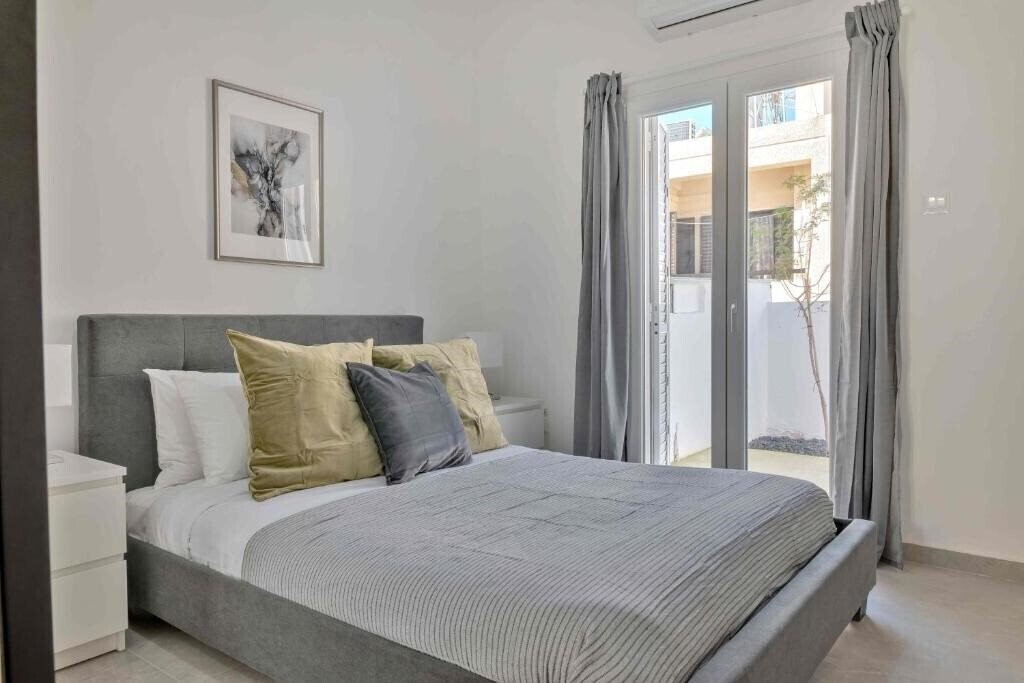 Фото Phaedrus Living: Luxury Residence Faneromeni 4*
