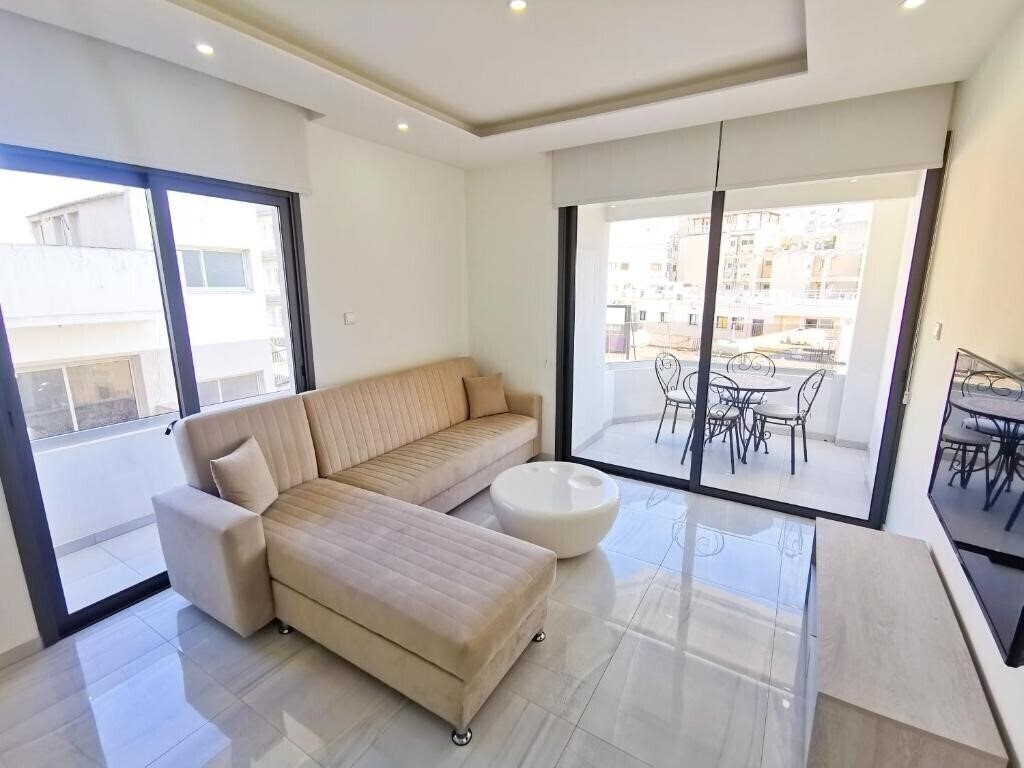 Отель Vasilo Court Seaview City Apartment 3*