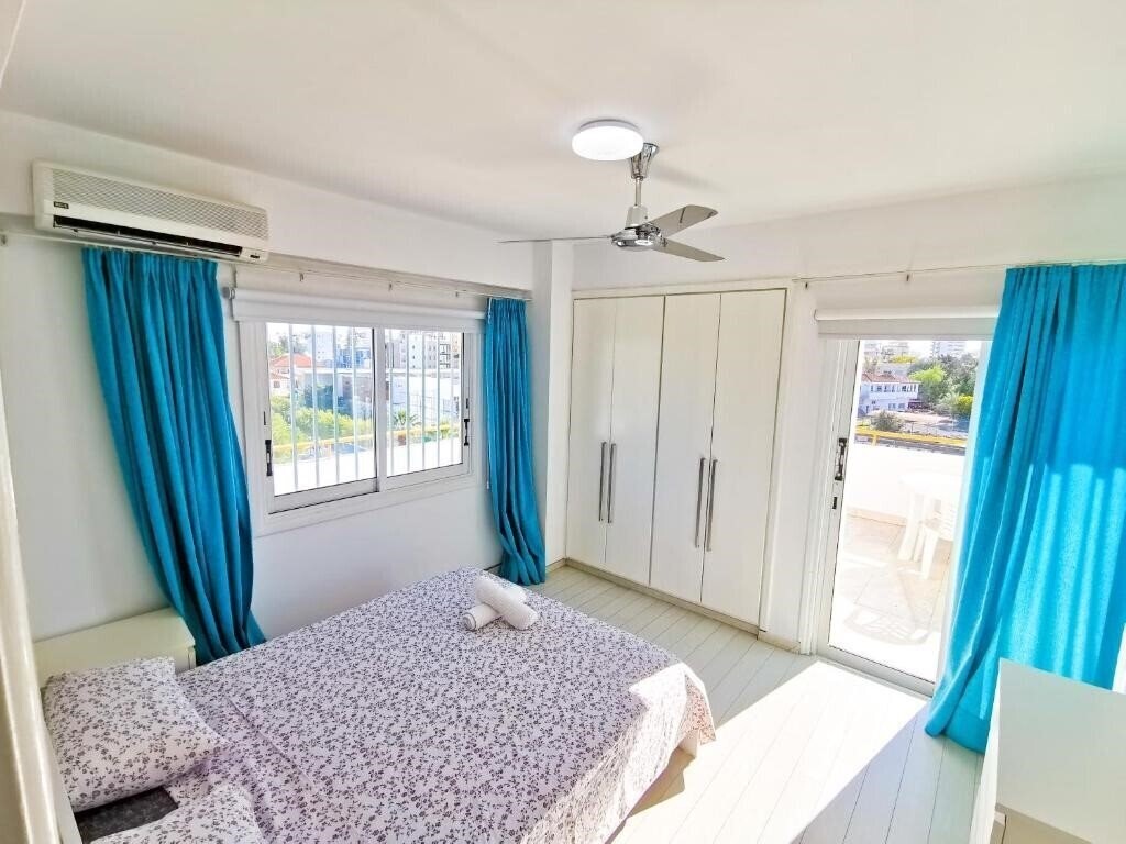 Фотография Sun Kissed Apartment 3*