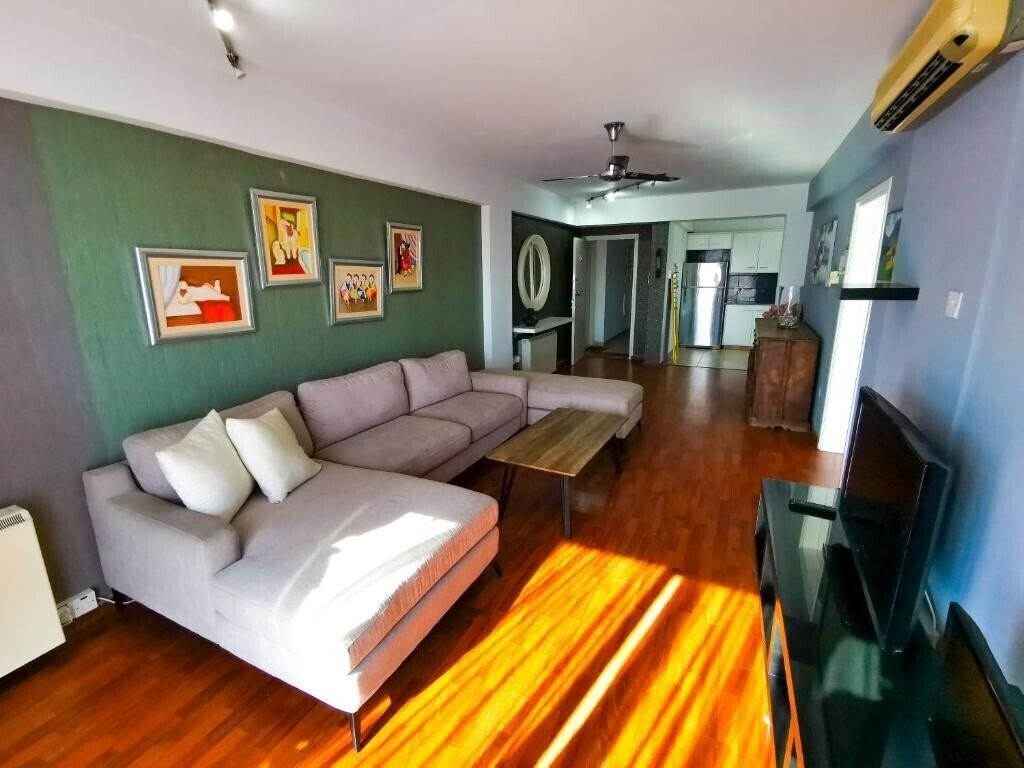 Отель Sun Kissed Apartment 3*