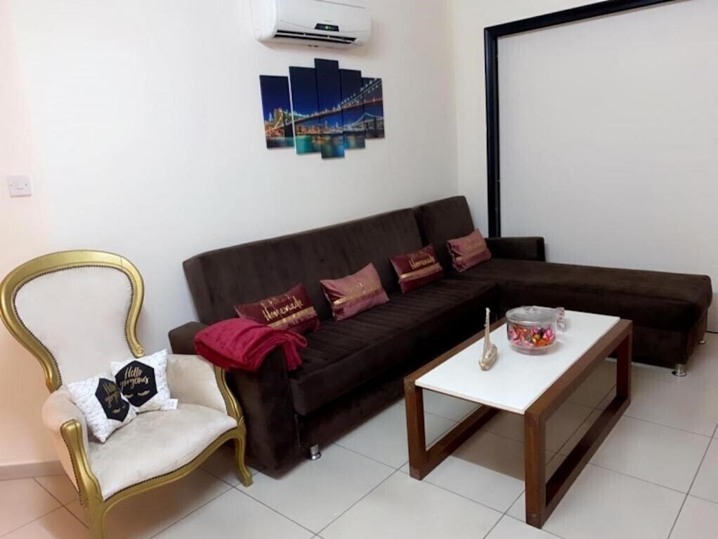 Фотография Larnaca Beach Apartment 3*