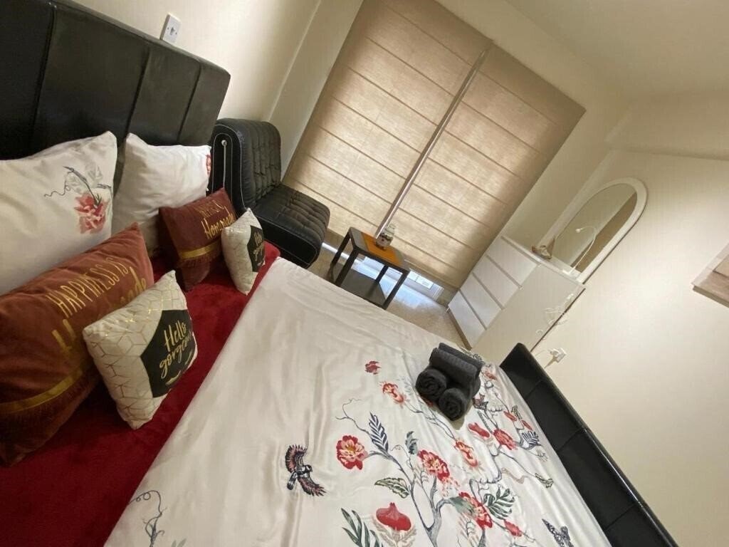 Отель Larnaca Comfort Rooms 3*