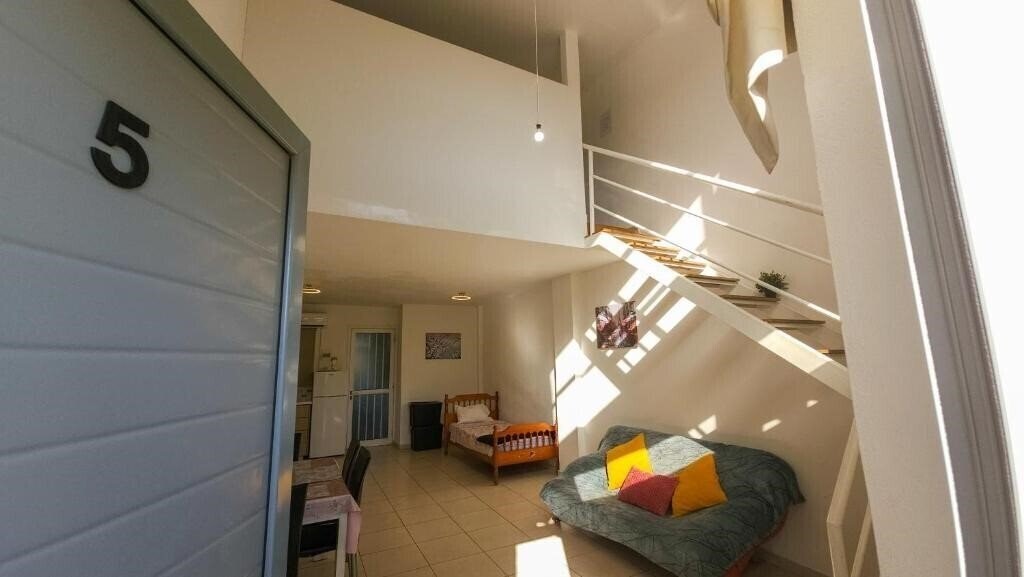Готель Duplex Comfort Apartments 3*