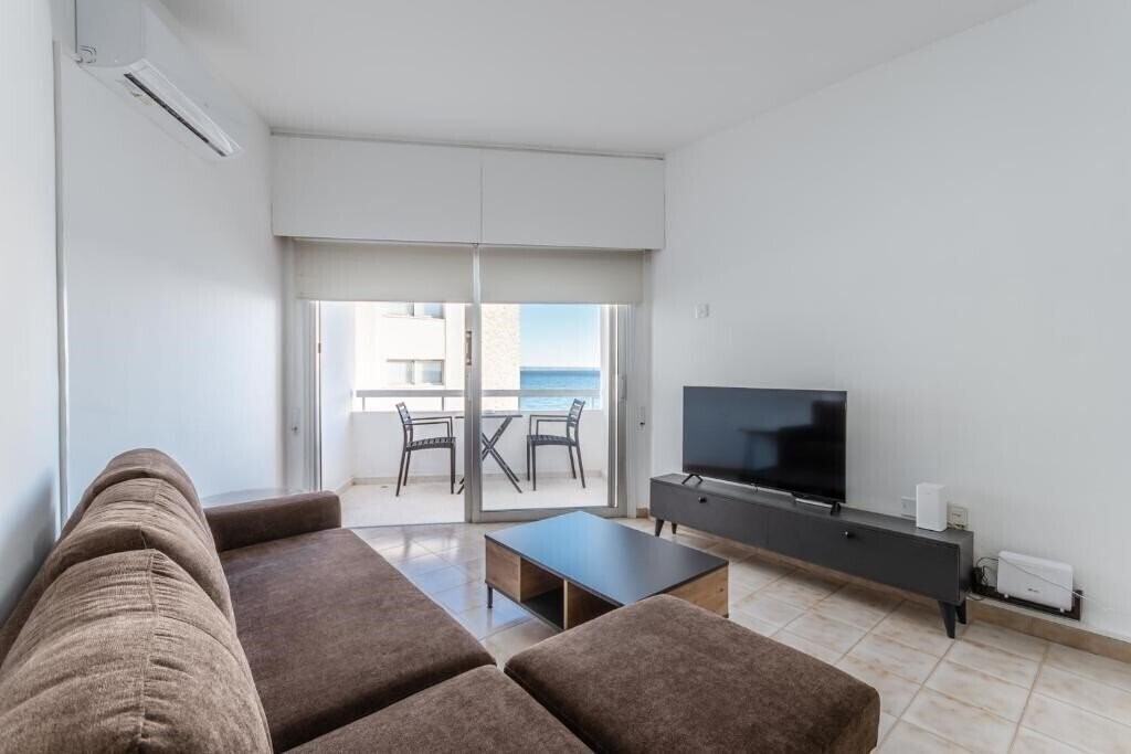 Фото Flirty Flamingo Seaview Apartment 3*