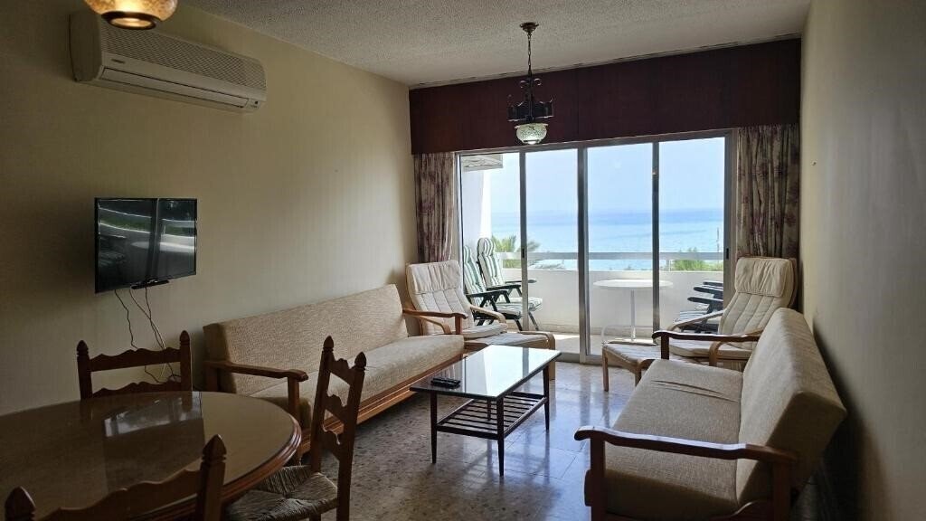 Отель Sea Gate 5*