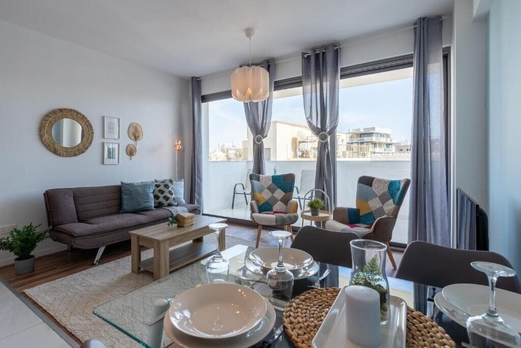 Отель Livia Studio Apartment In Larnaca 2*