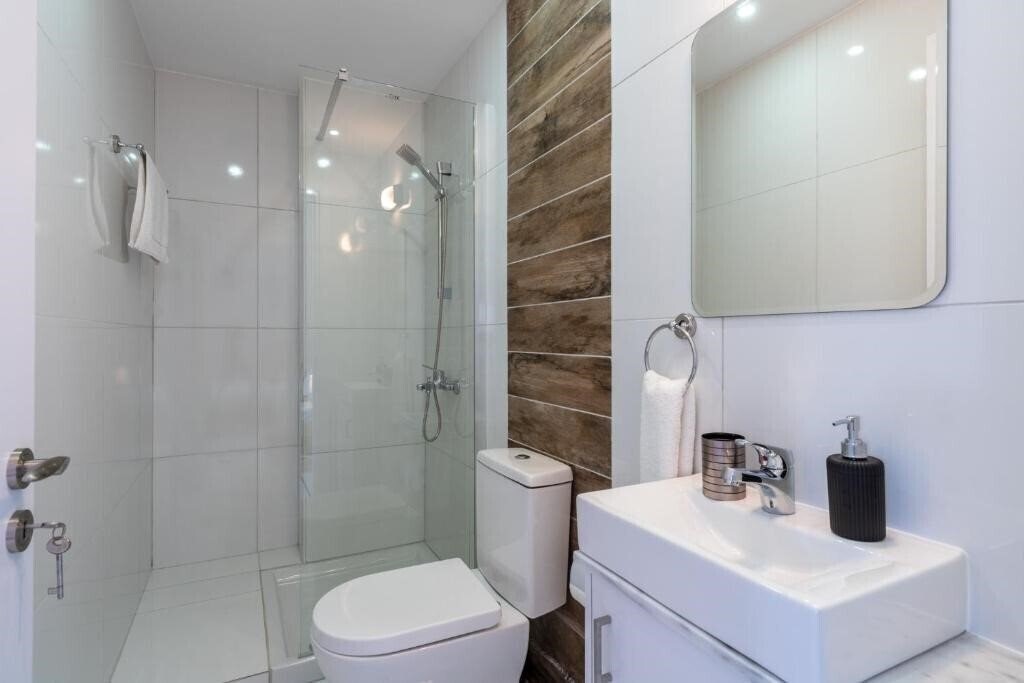 Фотография Livia Studio Apartment In Larnaca 2*