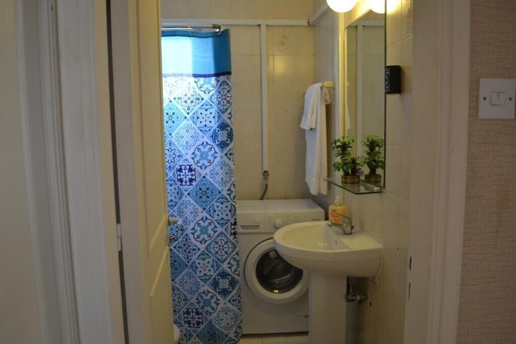 Фото 13 Sandy Beach Mackenzie 2*