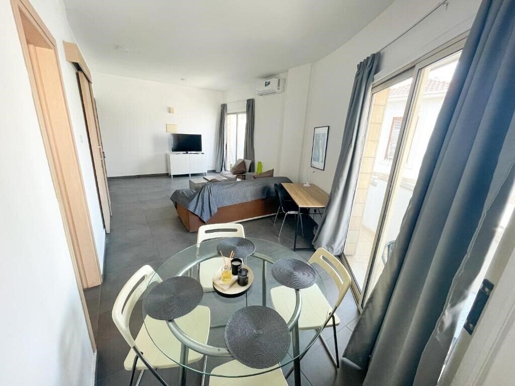 Фото High Speed Holiday Apartment 2*