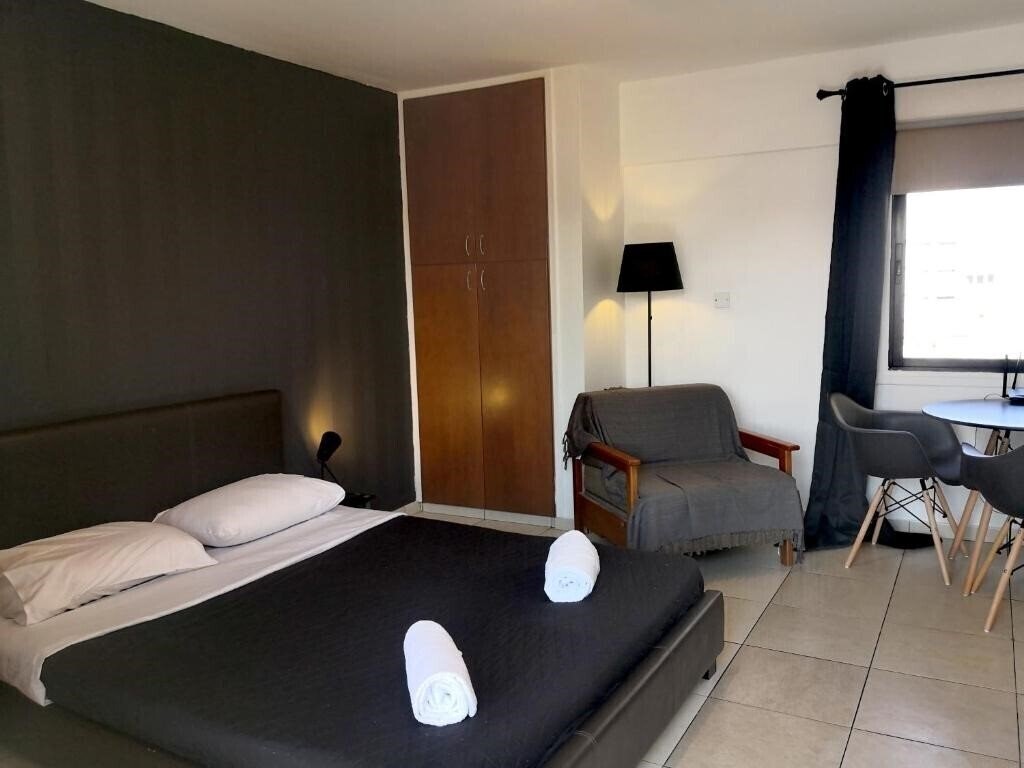 Фото St Lazaros, Larnaca Center Studio 2*