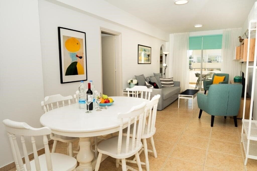 Отель Olivia Mackenzie Spacious 2BR Pool View, Sleeps 6 2*