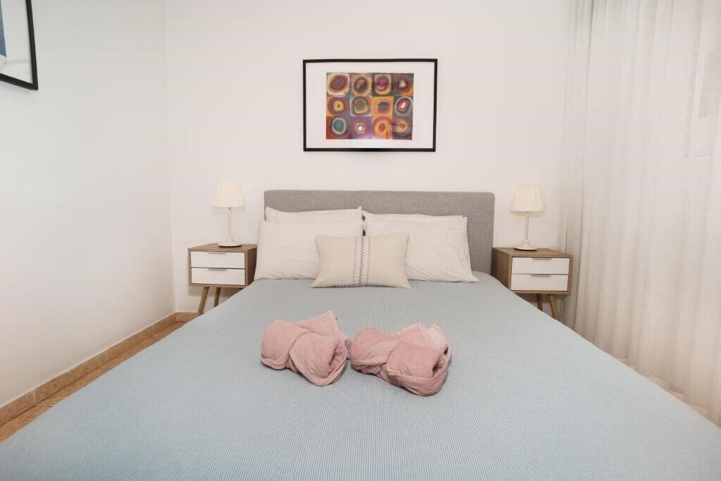 Фото Olivia Mackenzie Spacious 2BR Pool View, Sleeps 6 2*