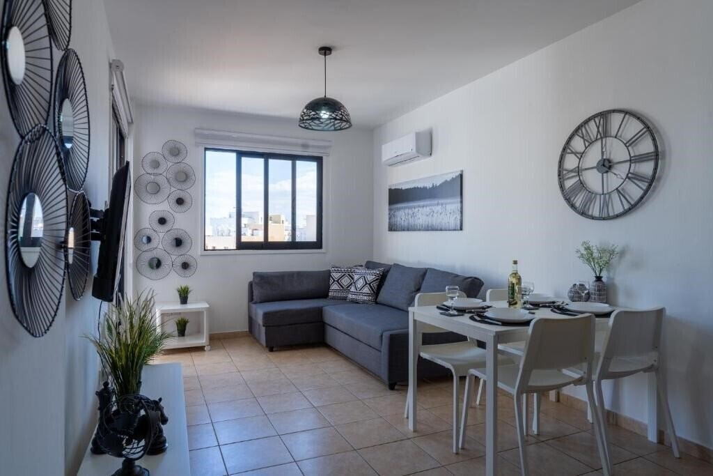 Изображение Polyn 1- Bedroom Apartment in Larnaca 2*