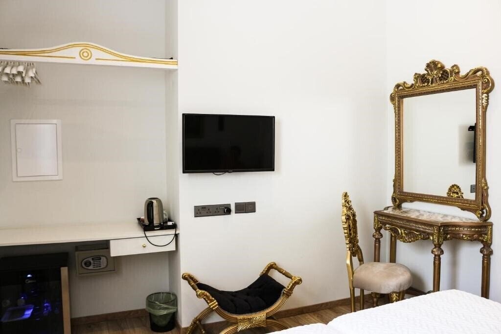 Картинка 9 Muses Hotel (Adults Only) 2*