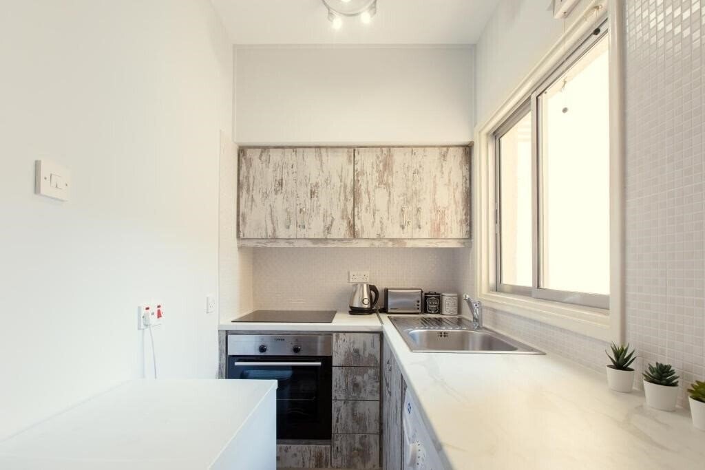 Картинка Furnished Seafront Studio 2*