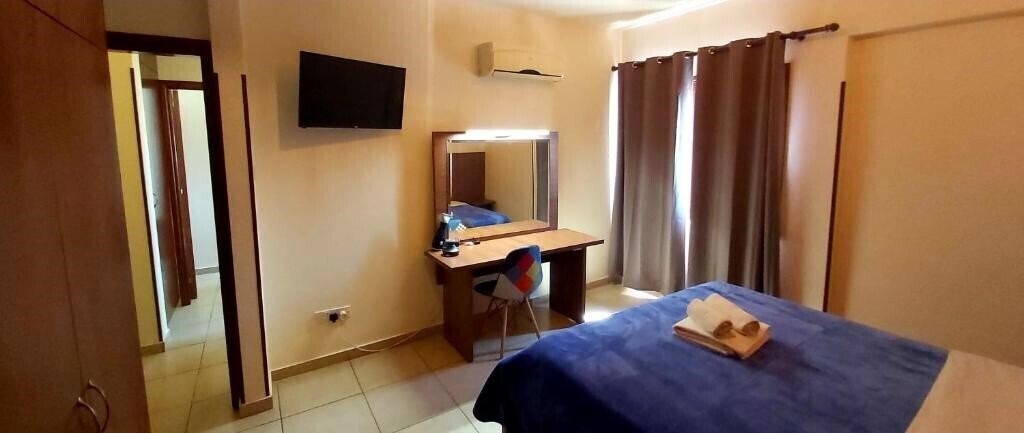 Фотография Lakis Court 3*
