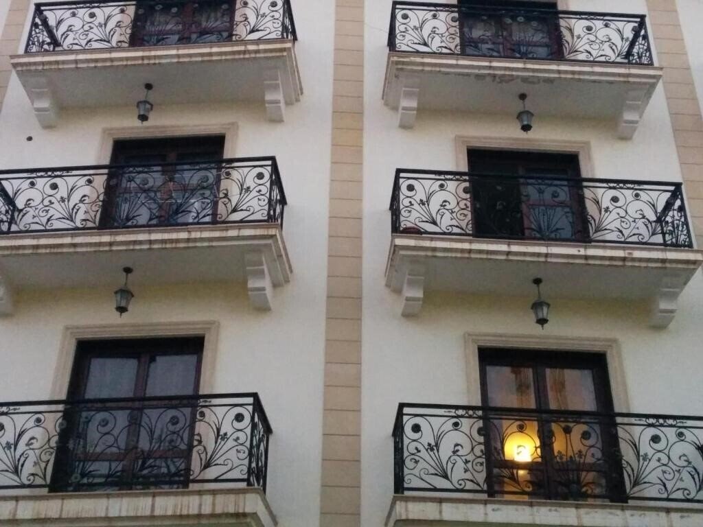 Изображение Lakis Court 3*