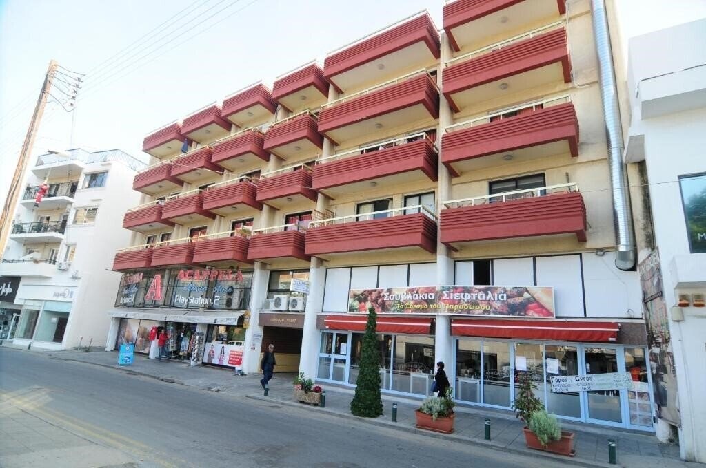 Отель Petalmo City Apartments 3*