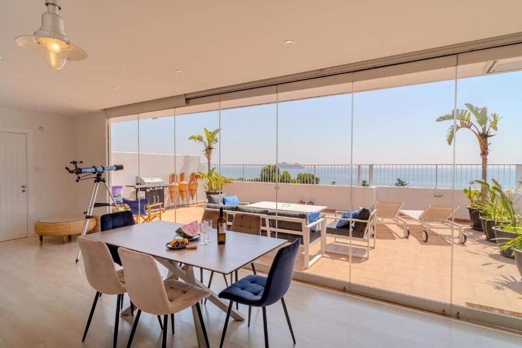 Отель Blue Penthouse Mackenzie 3*